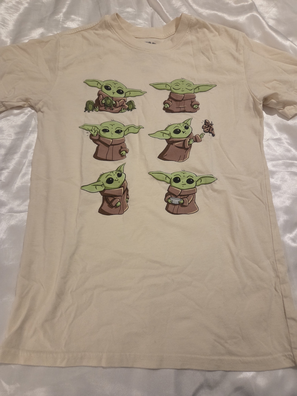 Star Wars Baby Yoda Grogu Graphic Tee Women XS Mad Engine Mandalorian Shirt